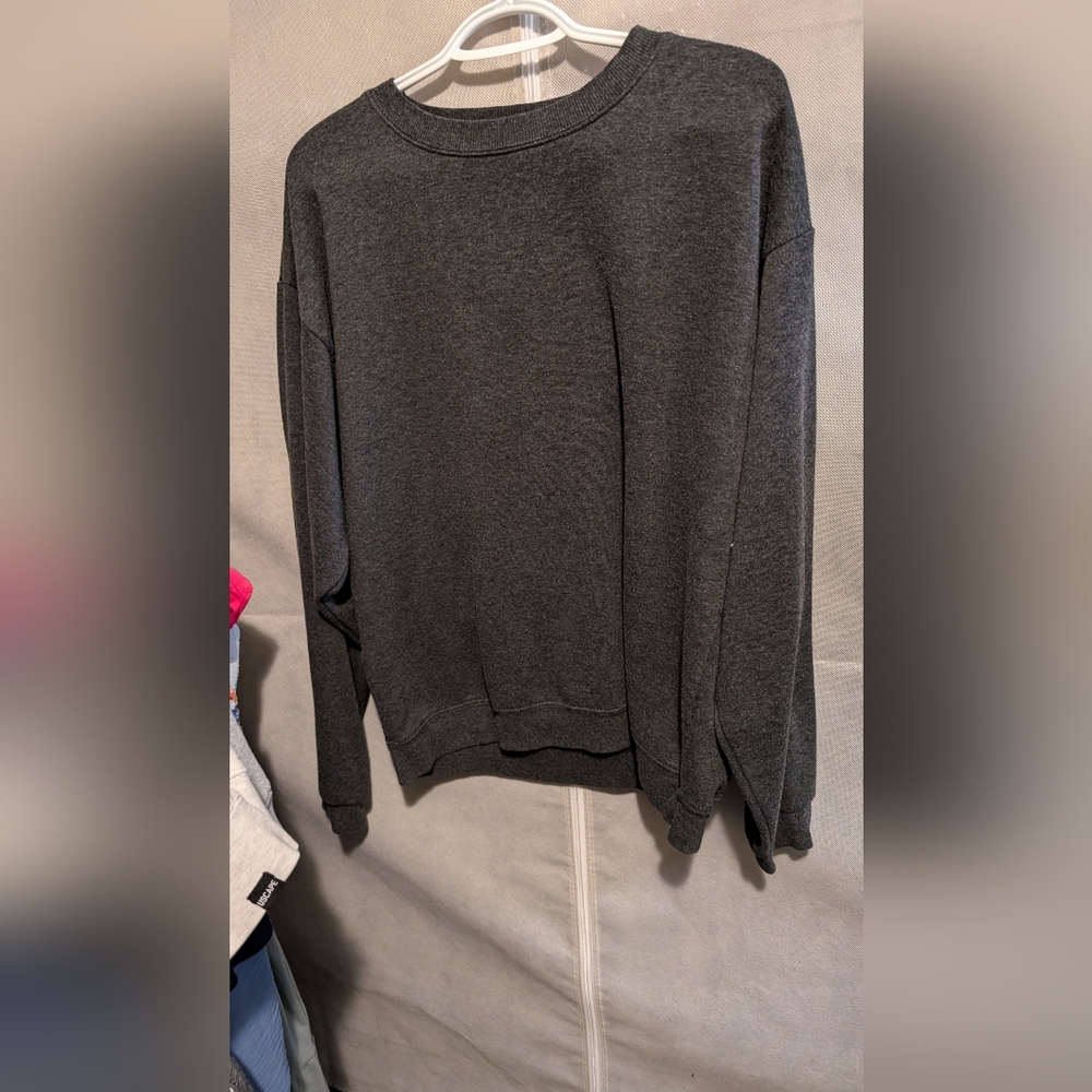 Classic Gray Crewneck Sweater Medium Weight Knit